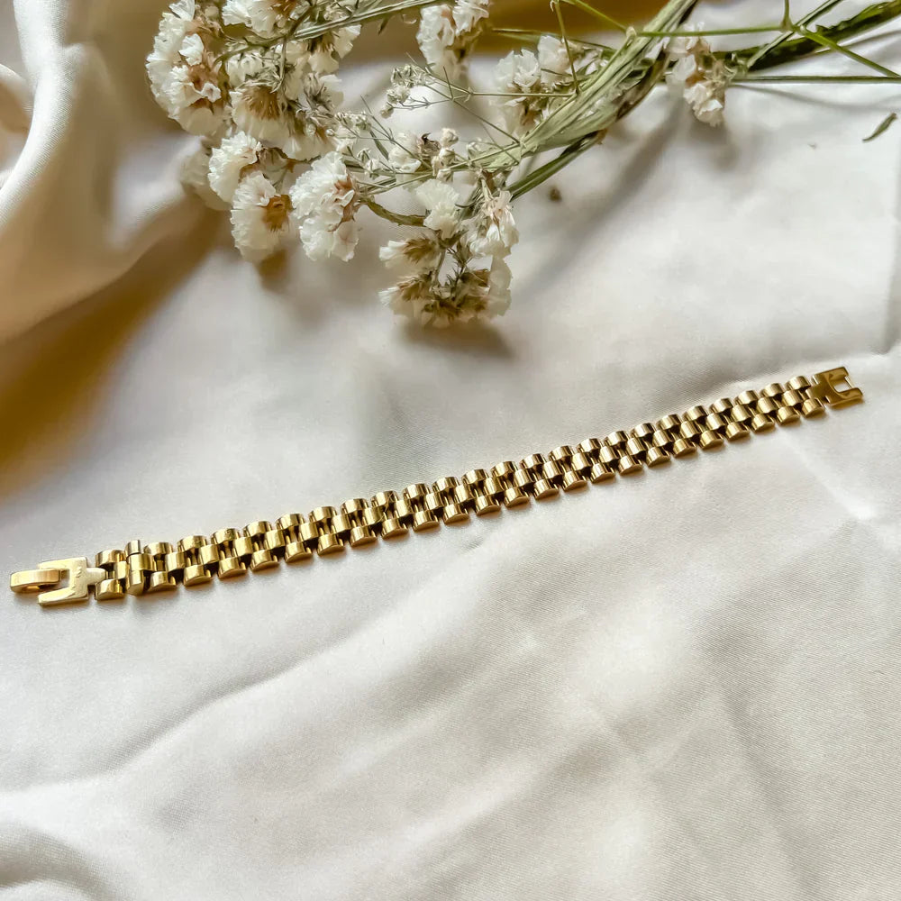 Rado Bracelet - Elegant & Stylish